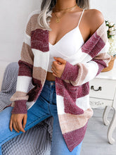 Load image into Gallery viewer, Knitted Cardigan Vintage