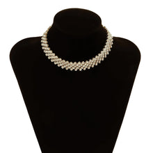 Load image into Gallery viewer, Crystal Collar Chain Choker