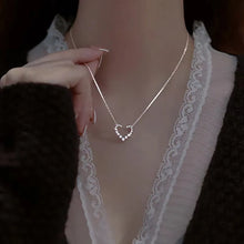 Load image into Gallery viewer, Elegant Delicate Pearl Pendant  Necklace