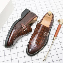 Load image into Gallery viewer, High Quality Luxurious Crocodile Pattern Leather Shoes Buckle Loafers