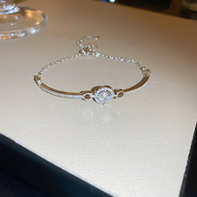 Load image into Gallery viewer, Exquisite Simple Snake Bracelet Fashion Elegant