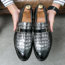 Load image into Gallery viewer, High Quality Luxurious Crocodile Pattern Leather Shoes Buckle Loafers