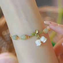 Load image into Gallery viewer, Green Bamboo Joint Beaded Bracelet