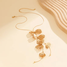 Load image into Gallery viewer, Flower Petal Pendant Necklace