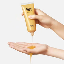 Load image into Gallery viewer, 24k Gold Foil Peel-Off Masque Firming facial mask