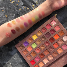 Load image into Gallery viewer, 40 Colors Eyeshadow Palette Glitter