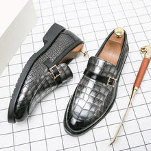 Load image into Gallery viewer, High Quality Luxurious Crocodile Pattern Leather Shoes Buckle Loafers
