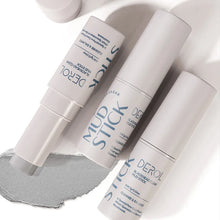 Load image into Gallery viewer, Blackhead Removing Stick Exfoliating Clean Pores Absorbs Oil