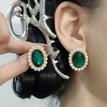 Load image into Gallery viewer, Elegant Delicate Pearl Zircon Pearl