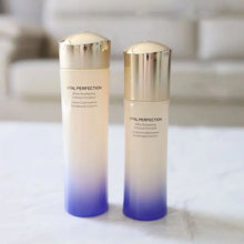 Load image into Gallery viewer, Face Lotion/Emulsion White Revitalizing Soft Enrich