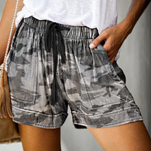 Load image into Gallery viewer, Drawstring Shorts Pockets