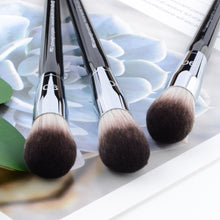 Load image into Gallery viewer, 1 Piece Pro Featherweight Complexion #90 Highlight Makeup Brushes