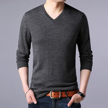 Load image into Gallery viewer, 100% Wool Top Grade New Fashion Brand Knit Mens V Neck Sweater