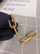 Load image into Gallery viewer, Thread Unique Gold Stacking ring Twisted Hoops Loops Metal Layer