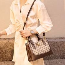 Load image into Gallery viewer, New Fashion Plum Blossom Lock Retro All match Lady Shoulder