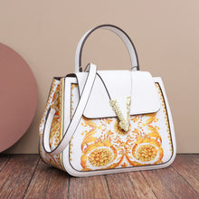 Load image into Gallery viewer, New Women Portable Messenger Bag European and American Printing