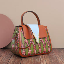 Load image into Gallery viewer, New Women Portable Messenger Bag European and American Printing