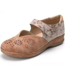 Load image into Gallery viewer, Retro Women Casual Sandals Hollow Out Beach Slippers Vintage Lady - Sophornlilly
