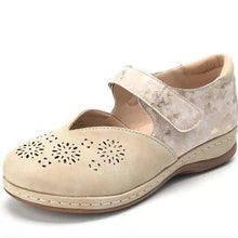 Load image into Gallery viewer, Retro Women Casual Sandals Hollow Out Beach Slippers Vintage Lady - Sophornlilly