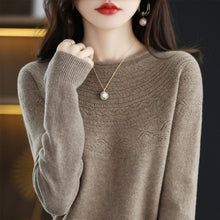 Load image into Gallery viewer, New Seamless One-line Ready-to Wear Sweater