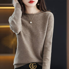 Load image into Gallery viewer, New Seamless One-line Ready-to Wear Sweater