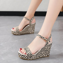 Load image into Gallery viewer, Fashion Women Platform Sandals Sexy Leopard Buckle Peep Toe