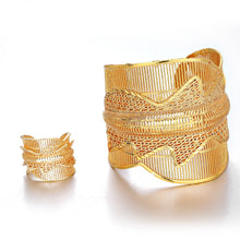 Load image into Gallery viewer, Luxury Style Cuff Bangles With Ring