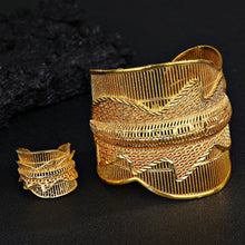 Load image into Gallery viewer, Luxury Style Cuff Bangles With Ring