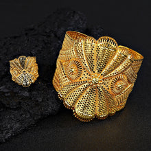 Load image into Gallery viewer, Luxury Style Cuff Bangles With Ring