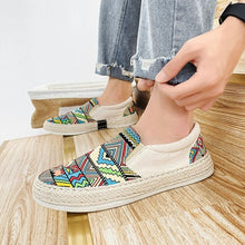 Load image into Gallery viewer, Casual Low top Corduroy Shoes