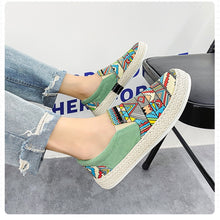 Load image into Gallery viewer, Casual Low top Corduroy Shoes