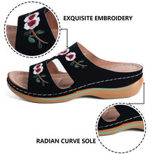 Load image into Gallery viewer, New Retro Summer Sandals Flowers Flat Sandals Ladies Casual