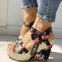 Load image into Gallery viewer, Lace Wedge Sandals