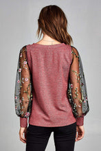 Load image into Gallery viewer, LONG SLEEVE SHIMMER TOP