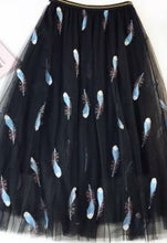 Load image into Gallery viewer, New Arrival Style Fluffy Black Skirt