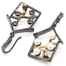 Load image into Gallery viewer, 47x25mm Unique HipHop Gothic Jewelry Songbird White Pearl Cool Black