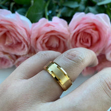 Load image into Gallery viewer, Mens Womens Gold Tungsten Carbide Wedding Band Rings Beveled - Sophornlilly