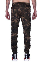 Load image into Gallery viewer, Mulisha Stacked Leg Joggers (Camo)