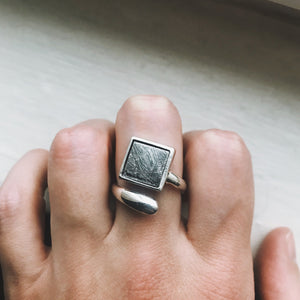 Muonionalusta Meteorite Square Sterling Silver Ring