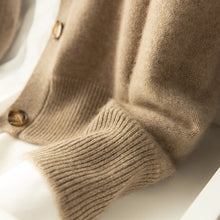 Load image into Gallery viewer, 100% Wool Cashmere Sweater