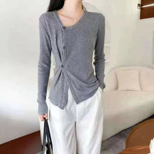 Load image into Gallery viewer, Round neck Wool Sweater Women's Buckle Bottom