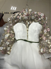Load image into Gallery viewer, Elegant Evening Dresses Lace Applique High Collar Split