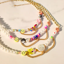 Load image into Gallery viewer, Irregular Pearl Smiley Face Asymmetric Beaded Necklace