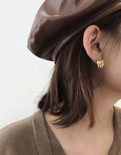 Load image into Gallery viewer, Brass With 18k Gold Geo Wave Stud Earrings Women Jewelry Party T Show
