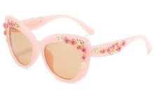 Load image into Gallery viewer, Charming 3D Flower Cat Eye Sunglasses