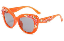 Load image into Gallery viewer, Charming 3D Flower Cat Eye Sunglasses
