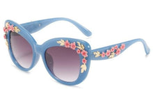 Load image into Gallery viewer, Charming 3D Flower Cat Eye Sunglasses