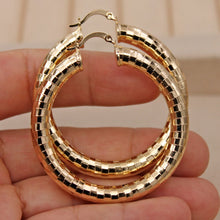 Load image into Gallery viewer, Classic Trendy Eardrop Round Gold Earring Hoop Earrings