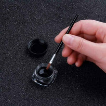 Load image into Gallery viewer, Cosmetics Black Color Eyeliner Gel With Brush Easy To Wear Make Up