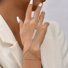 Load image into Gallery viewer, Creative Butterfly Link Chain Bracelet Connected Finger Ring Bangle